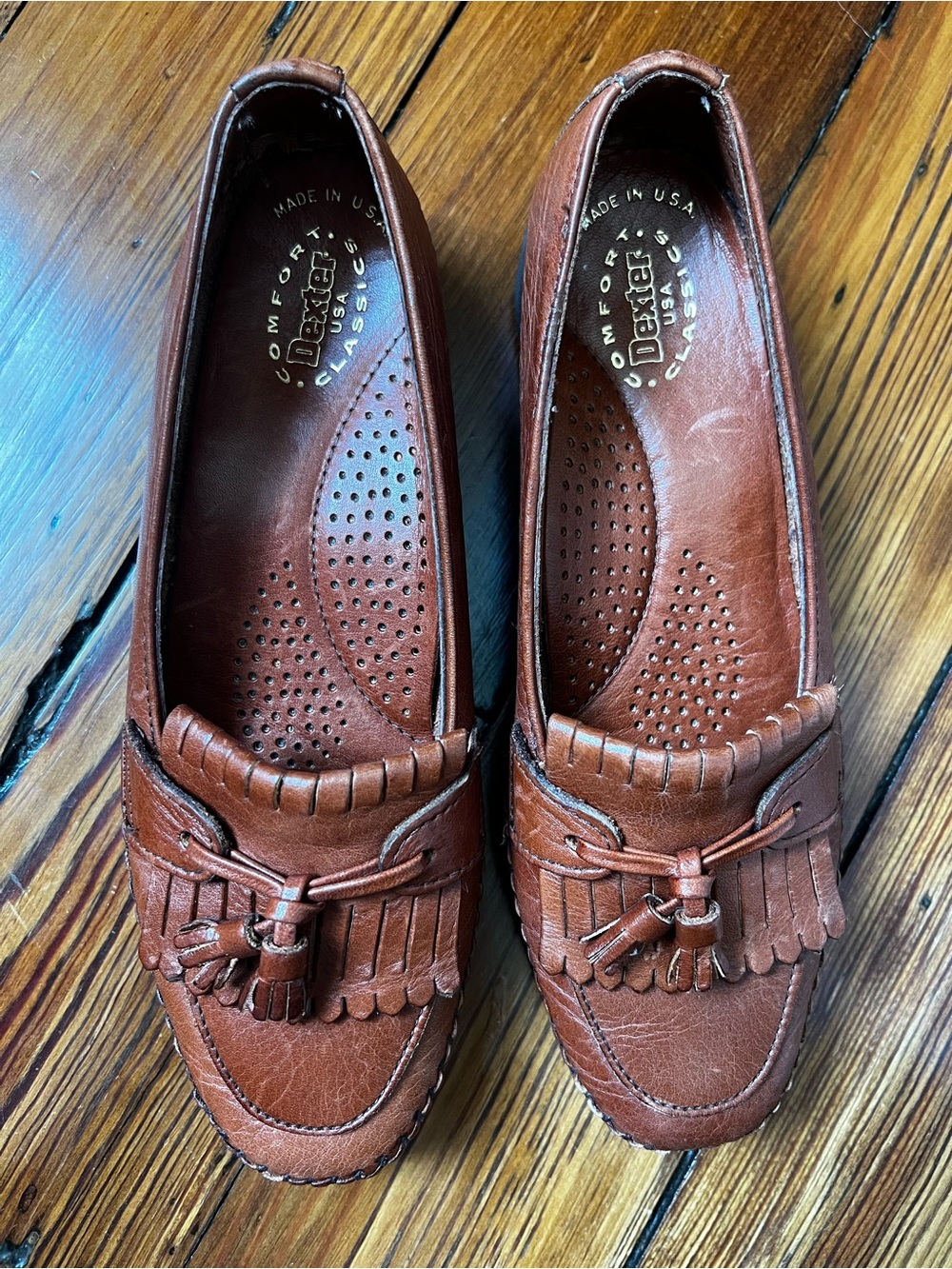 Vintage Dexter Chestnut Brown Leather Tassel loafers. Made in USA size 7.5